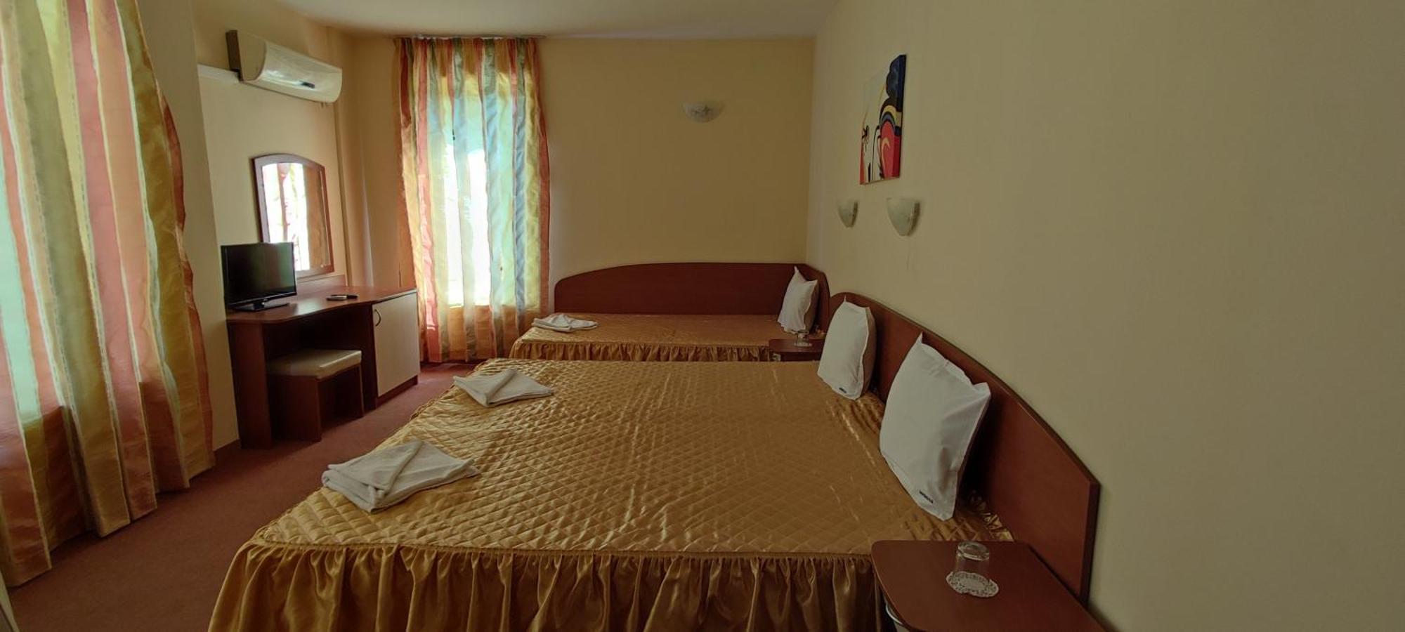 Family Hotel Mimosa Tsarevo Exterior foto