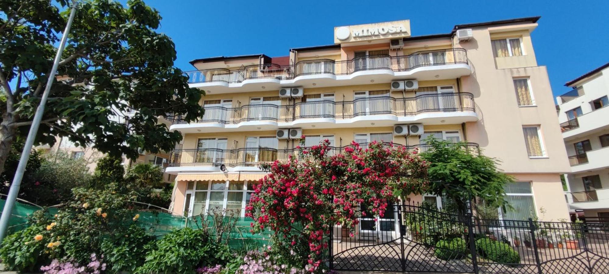 Family Hotel Mimosa Tsarevo Exterior foto