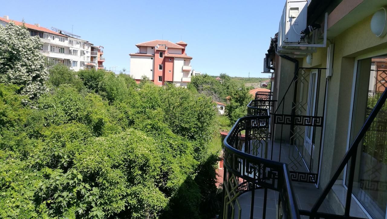 Family Hotel Mimosa Tsarevo Exterior foto