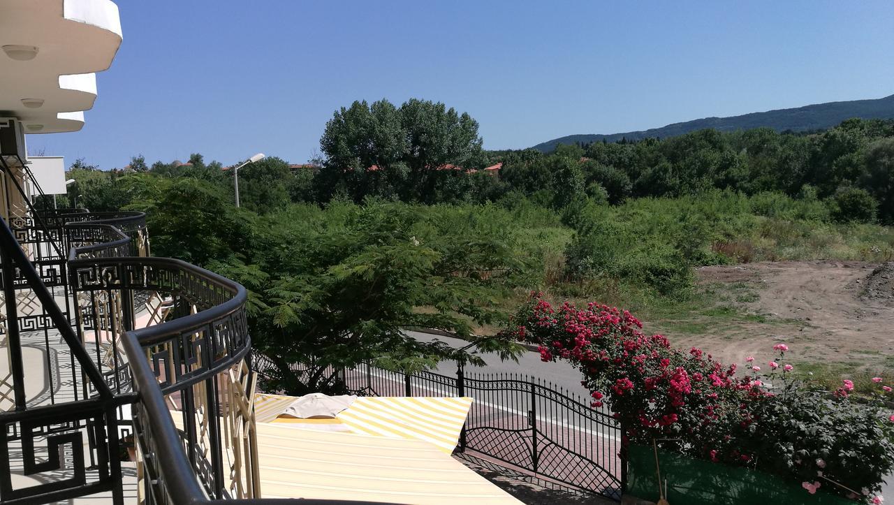 Family Hotel Mimosa Tsarevo Exterior foto