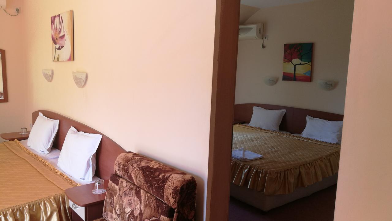 Family Hotel Mimosa Tsarevo Exterior foto